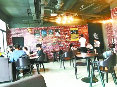 跳出内卷!泸州老窖携手成龙用“等待”定义春节营销新叙事(图1)